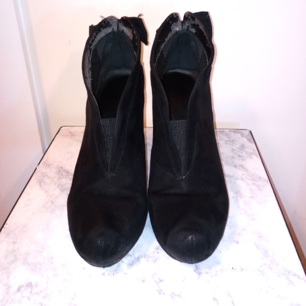 G by GUESS Black Leather Booties